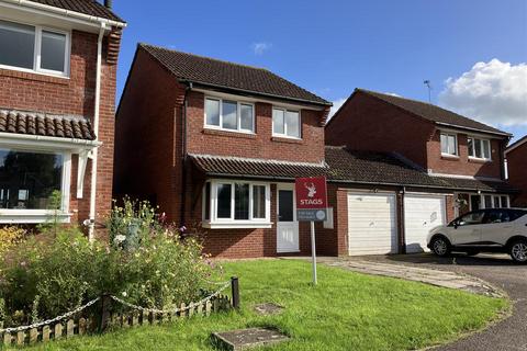 3 bedroom detached house for sale, Richards Close, Wellington