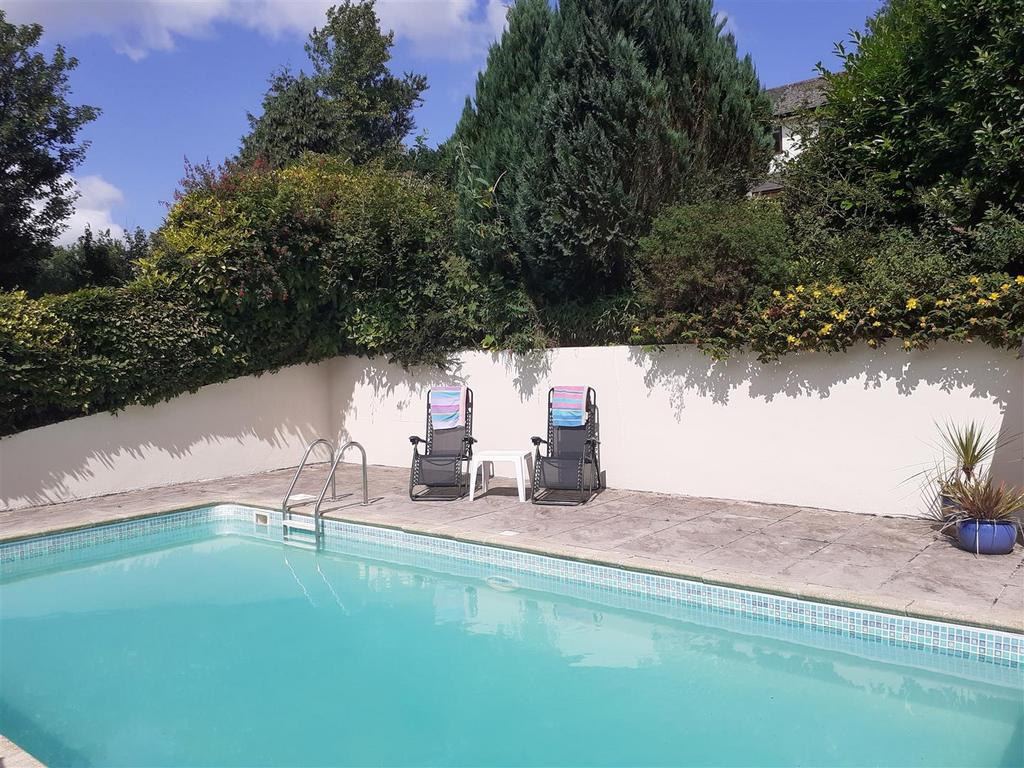 Pool (Vendor Photo)