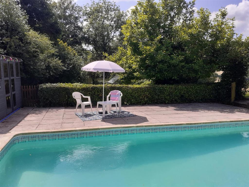 Pool 1.jpg