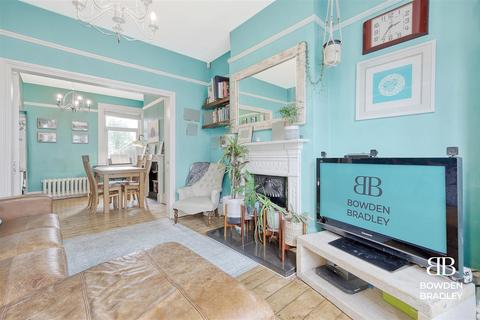 4 bedroom terraced house for sale, West Grove, Woodford Green