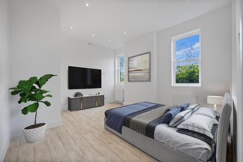 2 bedroom apartment for sale, Gondar Gardens, West Hampstead, NW6