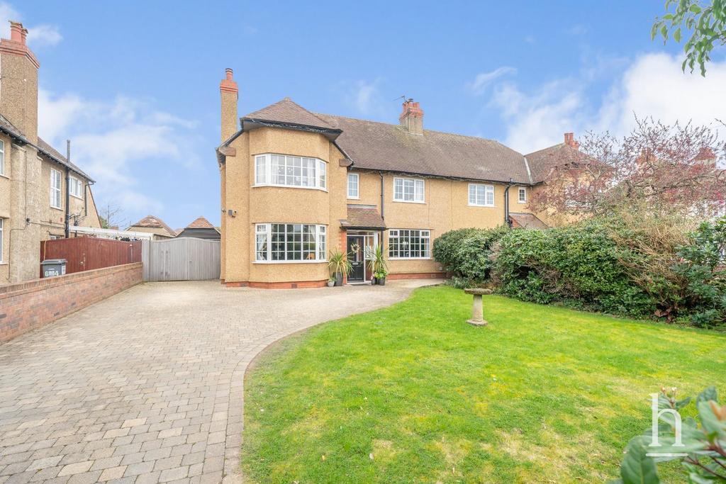 Bertram Drive, Meols CH47 4 bed semidetached house for sale £700,000