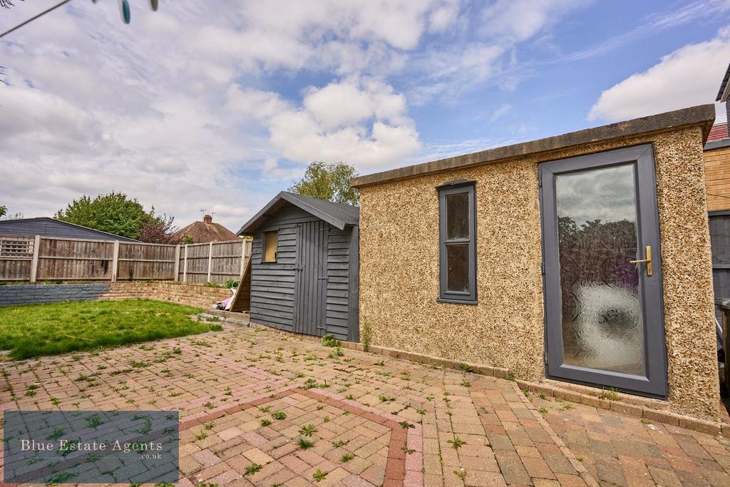 Rear Shed &amp; Second Garage