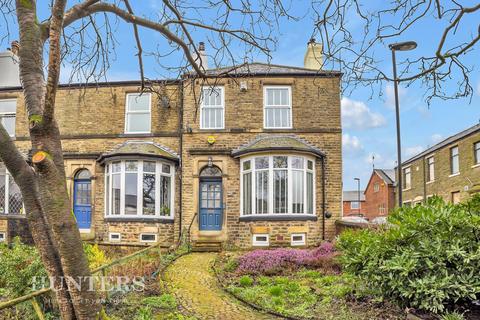 4 bedroom end of terrace house for sale - Hare Hill Road, Littleborough OL15 9AD