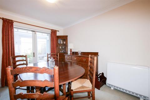 2 bedroom retirement property for sale, St. Lucians Lane, Wallingford OX10