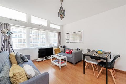 2 bedroom flat to rent - Metro Central Heights, 119 Newington Causeway, Elephant & Castle, London, SE1