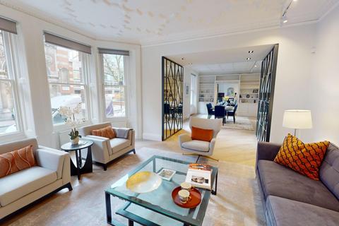 3 bedroom flat to rent, Ashley Gardens, Ambrosden Avenue, London