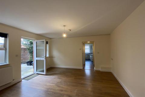 1 bedroom apartment to rent - Station Road, Taunton