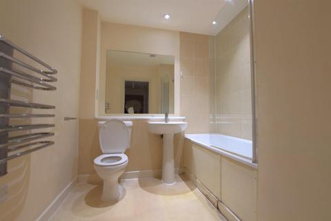 27 Canalside Gardens, Southall, UB2 5TJ
