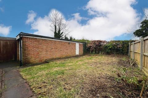13 Abbots Garth, Seamer, Scarborough, YO12 4QN