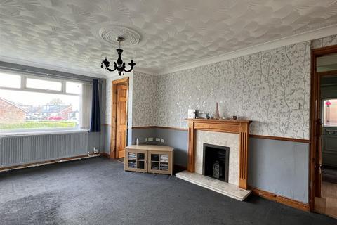 13 Abbots Garth, Seamer, Scarborough, YO12 4QN