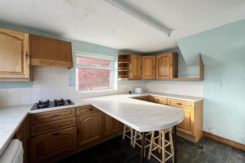 13 Abbots Garth, Seamer, Scarborough, YO12 4QN