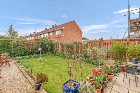 4 Bramley Garth, York, YO31 0NG