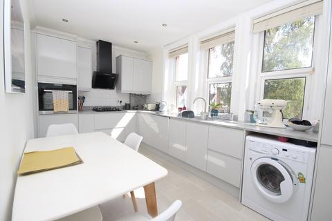 2 bedroom flat for sale - 2 Pine Tree Glen, WESTBOURNE, WESTBOURNE, BH4