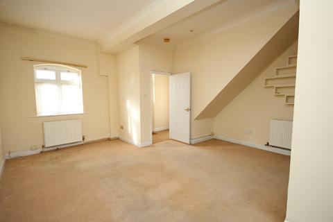 3 bedroom end of terrace house for sale - West Quay Road, Poole, BH15