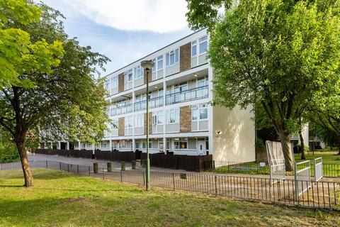 4 bedroom flat to rent - N7