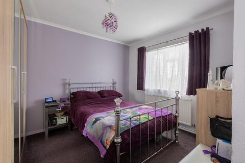 3 bedroom apartment for sale - Reddington Drive, Langley SL3