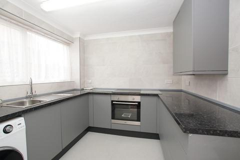 38 Appledore Close, Eastbourne, BN23 7JE