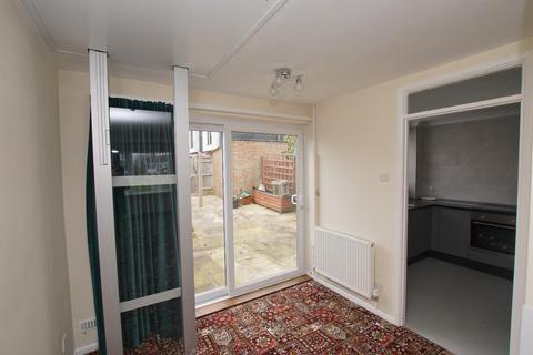 38 Appledore Close, Eastbourne, BN23 7JE