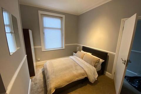 3 bedroom terraced house to rent, Peet Street, Derby DE22