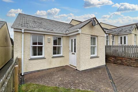 6 School Hill, Shortlanesend, Truro, TR4 9DU