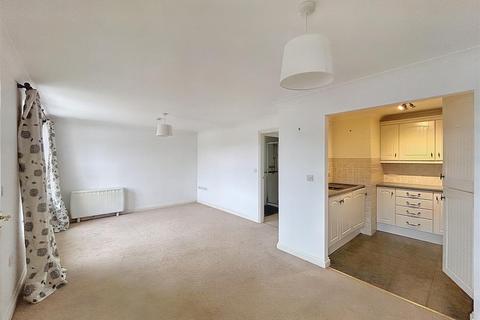 6 School Hill, Shortlanesend, Truro, TR4 9DU