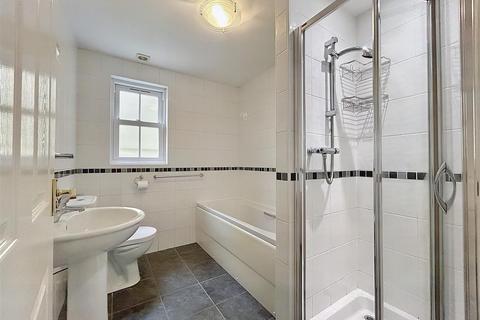 6 School Hill, Shortlanesend, Truro, TR4 9DU