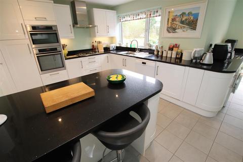 3 bedroom detached bungalow for sale - Webbs Close, Ashley Heath, Ringwood