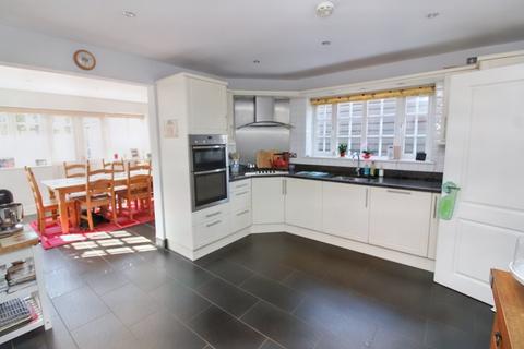 2b Gregory Close, Meppershall, Shefford, SG17 5GA