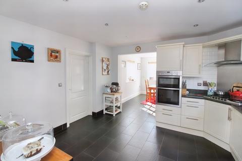 2b Gregory Close, Meppershall, Shefford, SG17 5GA