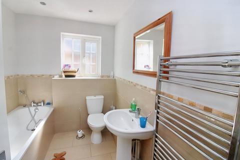 2b Gregory Close, Meppershall, Shefford, SG17 5GA