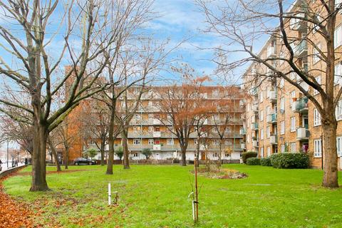 3 bedroom flat for sale, Sidney House, Old Ford Road, London