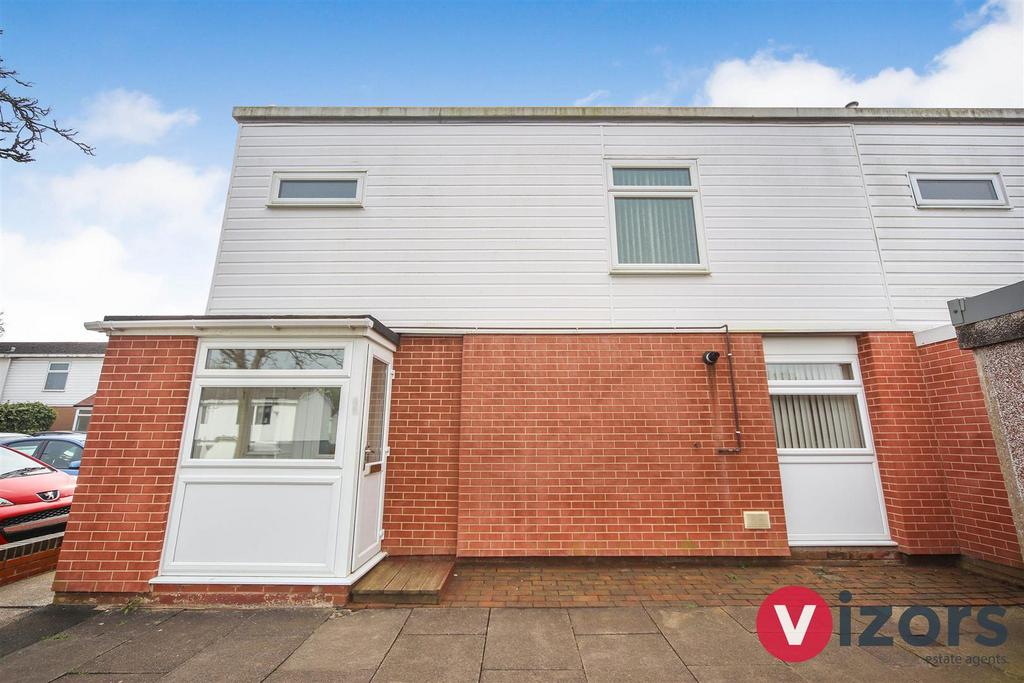 Chaddesley Close, Lodge Park, Redditch 3 bed end of terrace house for