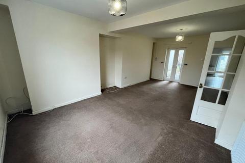 3 bedroom terraced house to rent, Wernoleu Road, Ammanford SA18