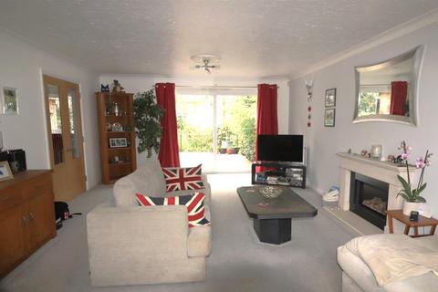 5 bedroom house for sale - Valleyview Close, Highwoods, Colchester
