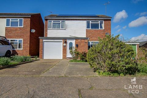 4 bedroom detached house for sale, Gravel Hill Way, Harwich CO12