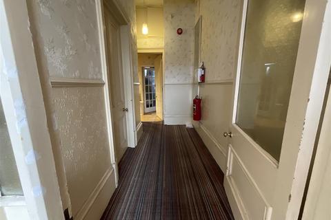 3 bedroom house for sale - Grosvenor Crescent, Scarborough, YO11 2LJ