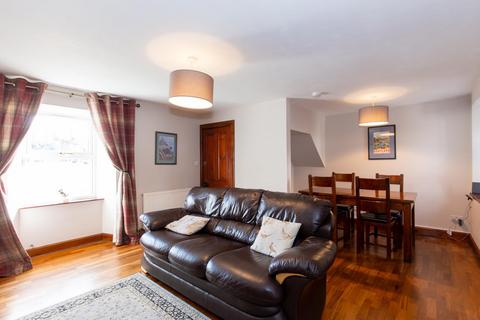 Nia Roo The Square, Tomintoul, Ballindalloch, AB37 9ET