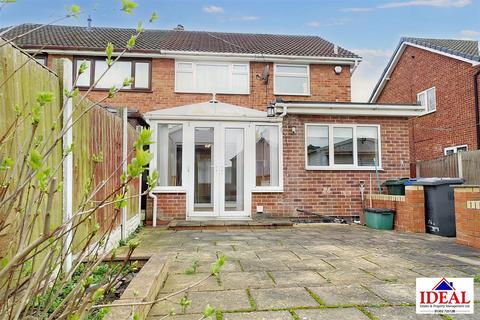 3 bedroom semi-detached house for sale, Cranleigh Gardens, Adwick-Le-Street, Doncaster