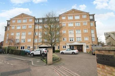 1 bedroom flat for sale, High Street, Feltham, TW13