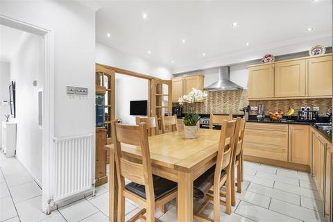4 bedroom semi-detached house for sale - Summit Way, London