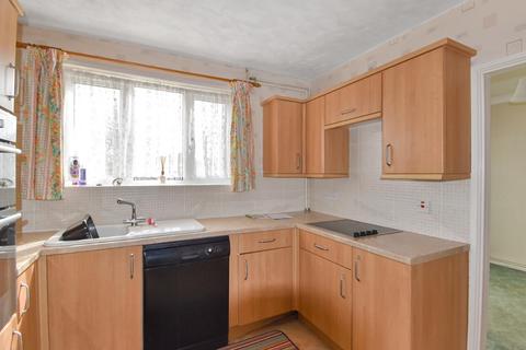 3 bedroom end of terrace house for sale - Cryol Road, Ashford