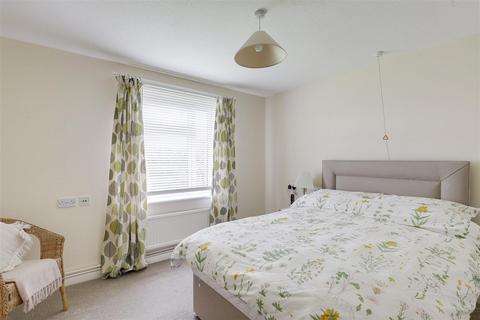 2 bedroom flat for sale, Guardian Court, Aspley NG8