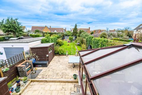 3 bedroom semi-detached house for sale - Newton Green, Dunmow, Essex