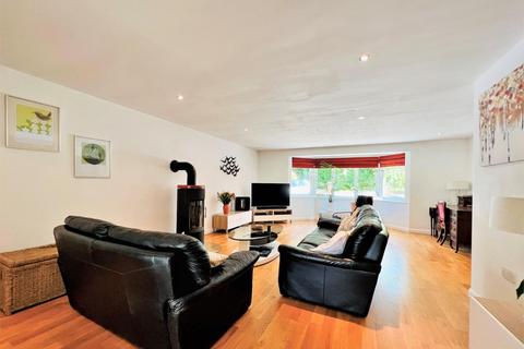 5 bedroom detached house for sale, Bromley Green Road, Ruckinge