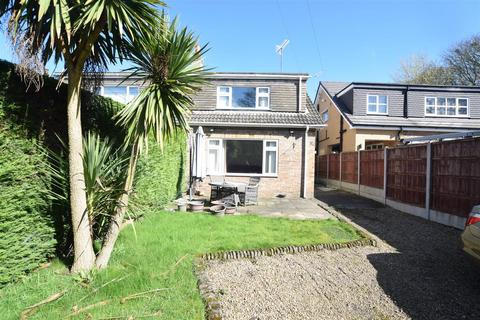 3 bedroom semi-detached house for sale - Old Main Road, Barnoldby-Le-Beck DN37