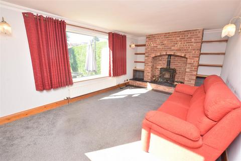 3 bedroom semi-detached house for sale, Old Main Road, Barnoldby-Le-Beck DN37