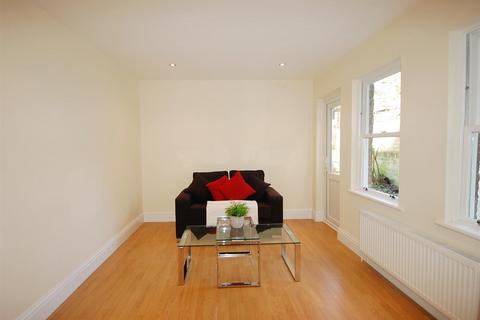 2 bedroom flat to rent, Portnall Road, London W9