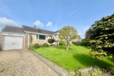 2 bedroom bungalow for sale, Leyfield Bank, Holmfirth HD9