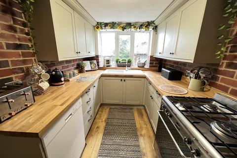 3 bedroom semi-detached house for sale - Roslin Road, Irby, Wirral